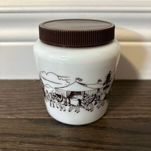 VINTAGE 70'S MUSTARD WHITE GLASS PARADE CANADIAN FLAG
GRAPHIC PLASTIC LID